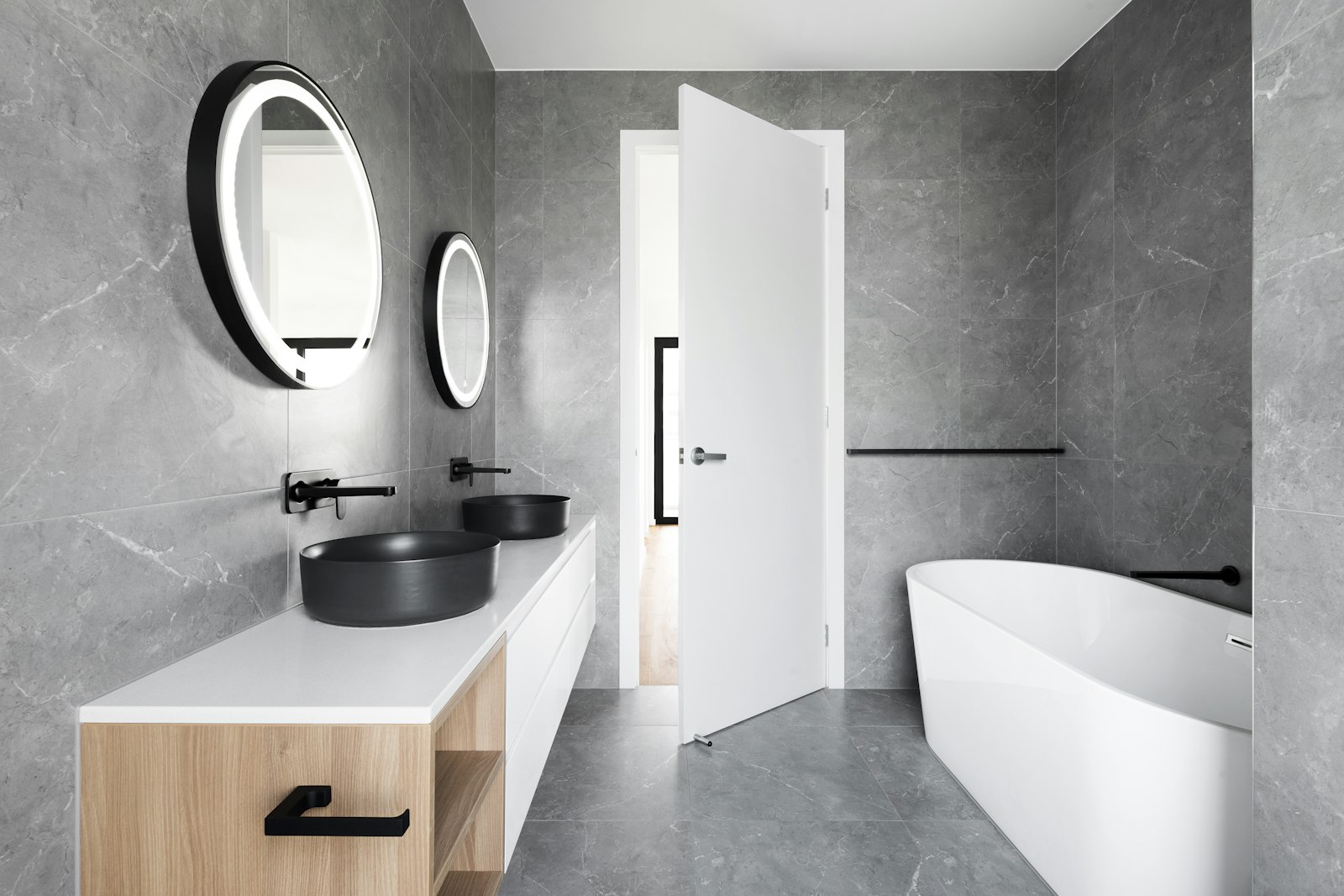 Bathroom 2 — photo 1 of 2